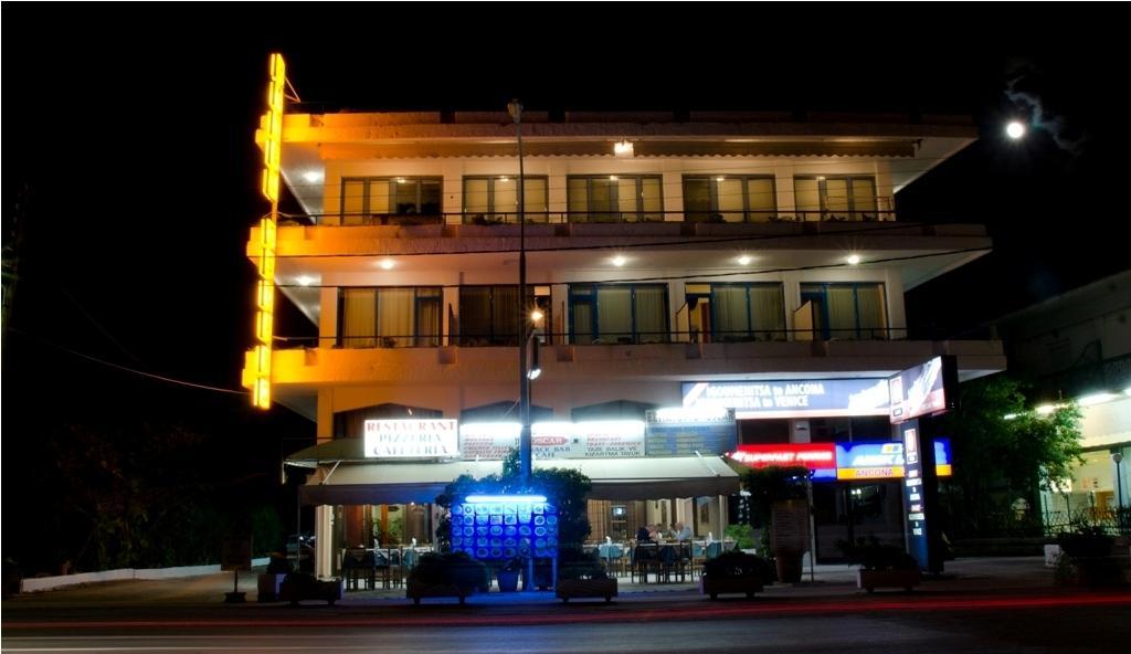 איגומניטסה Hotel Oscar מראה חיצוני תמונה